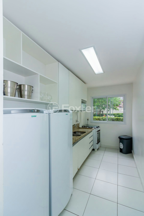 Apartamento à venda com 2 quartos, 75m² - Foto 31