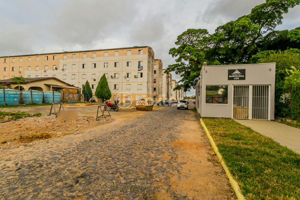 Apartamento à venda com 2 quartos, 39m² - Foto 11