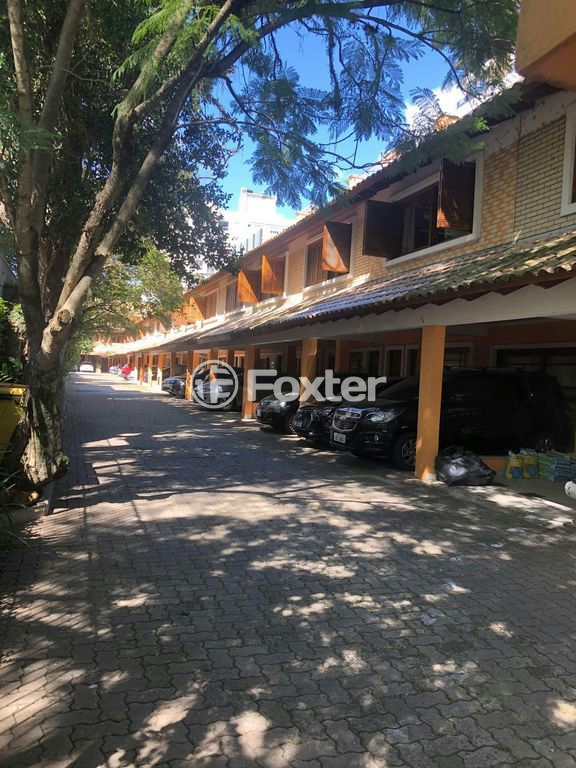 Casa de Condomínio à venda com 3 quartos, 221m² - Foto 34