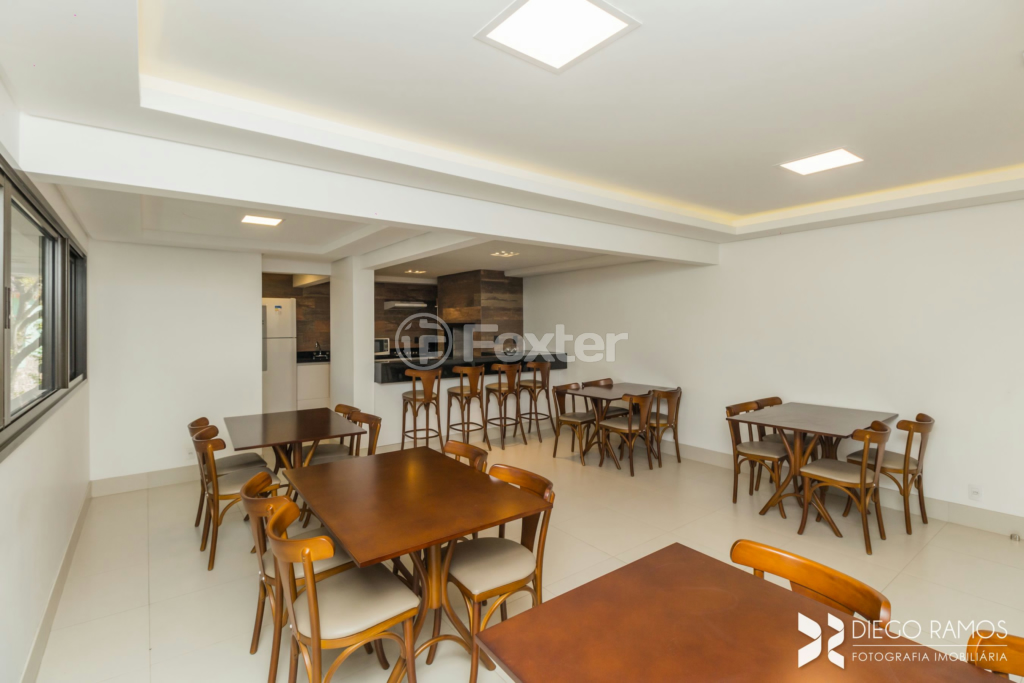 Apartamento à venda com 2 quartos, 67m² - Foto 32