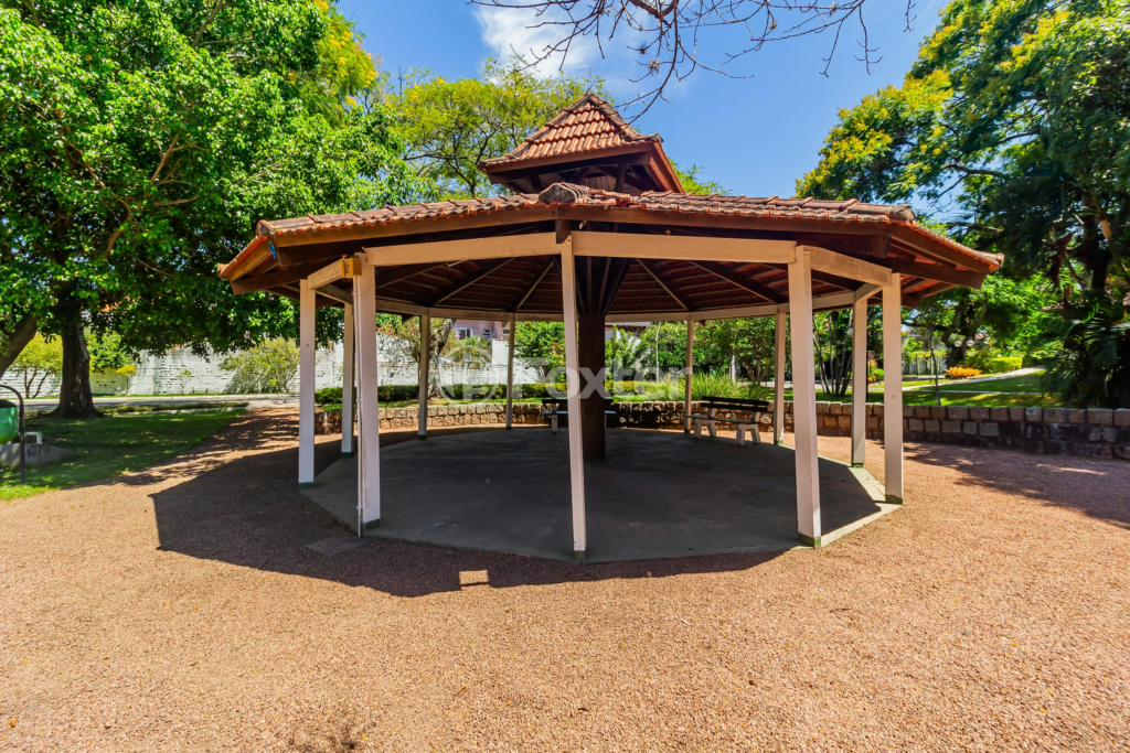 Casa de Condomínio à venda com 4 quartos, 300m² - Foto 67