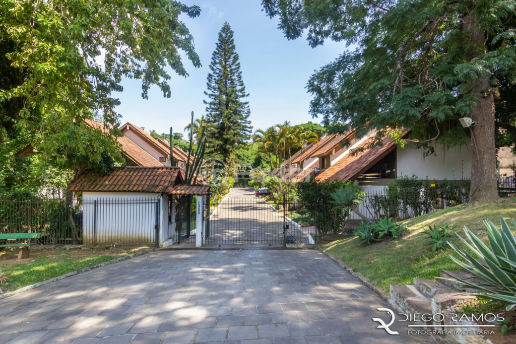 Casa de Condomínio à venda com 3 quartos, 231m² - Foto 36