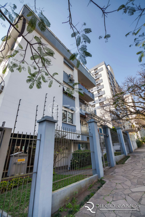 Apartamento à venda com 2 quartos, 75m² - Foto 38