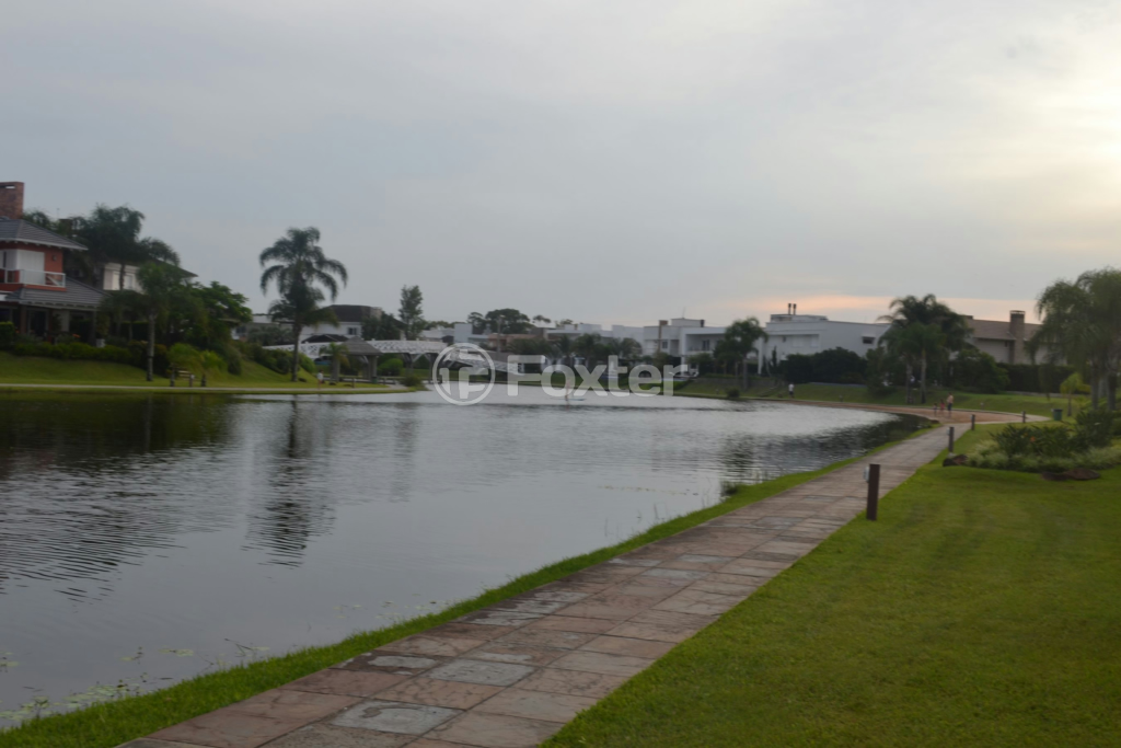 Casa de Condomínio à venda com 5 quartos, 390m² - Foto 50