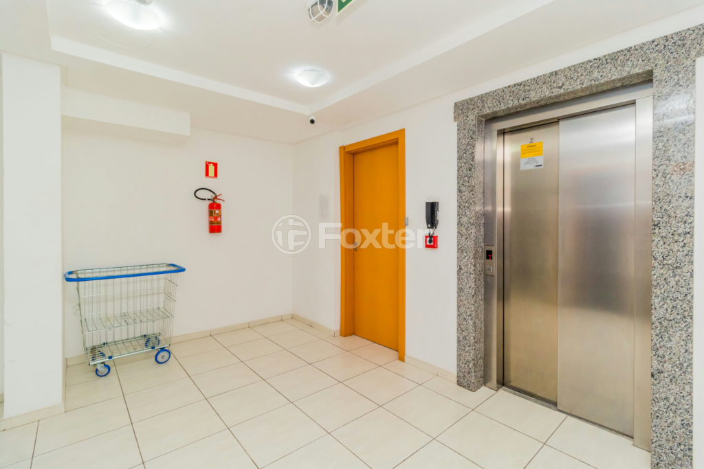 Apartamento à venda com 3 quartos, 74m² - Foto 48