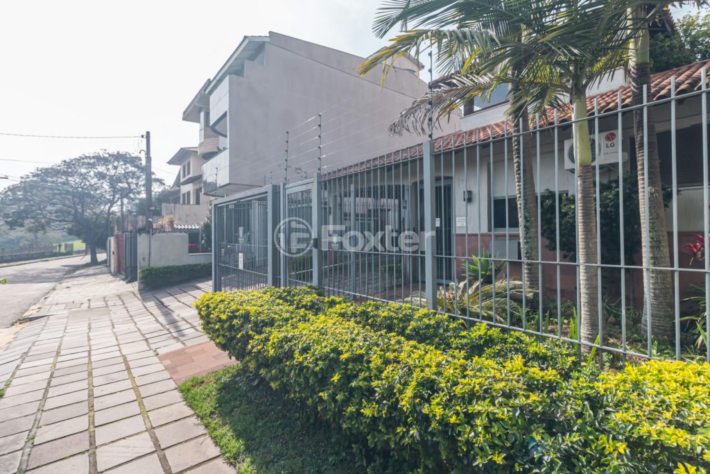 Casa de Condomínio à venda com 3 quartos, 239m² - Foto 52