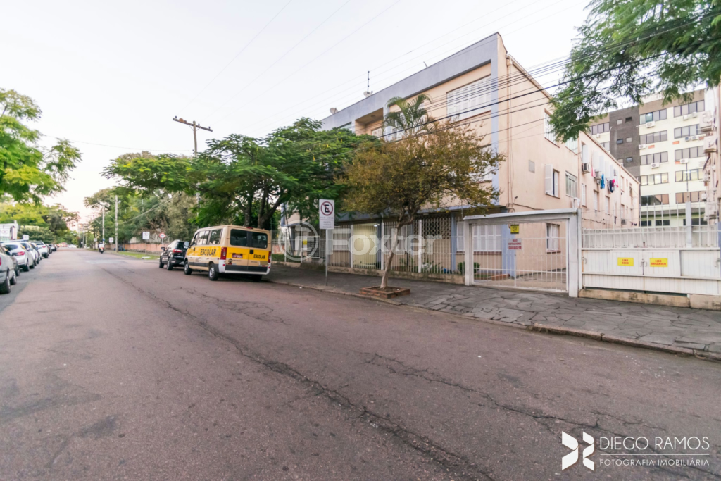 Apartamento à venda com 2 quartos, 60m² - Foto 23