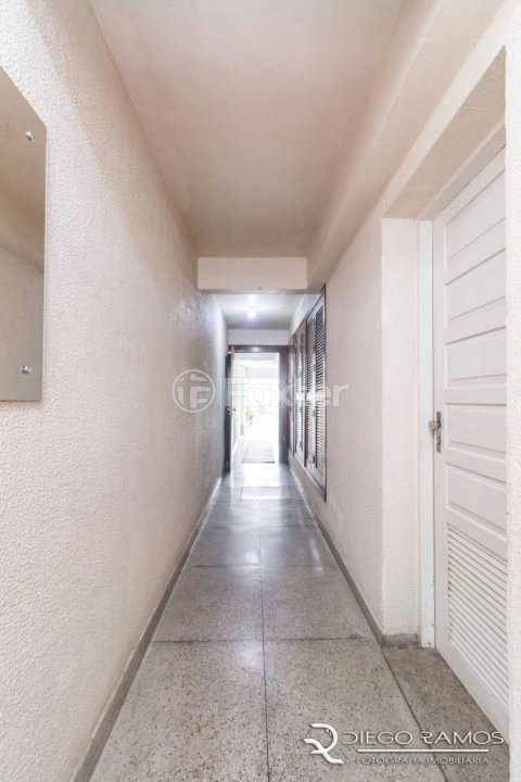 Apartamento à venda com 1 quarto, 50m² - Foto 27