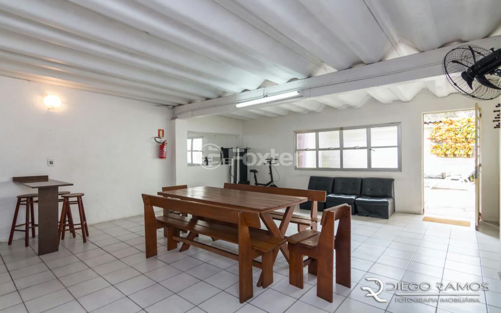 Apartamento à venda com 2 quartos, 69m² - Foto 28