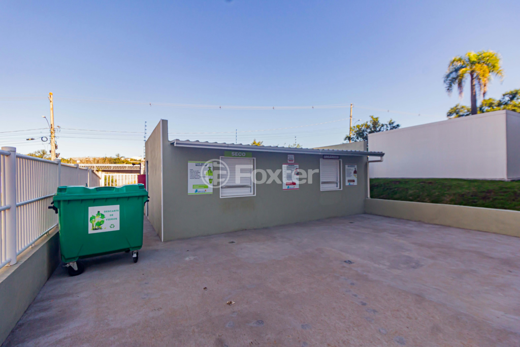 Apartamento à venda com 2 quartos, 40m² - Foto 19