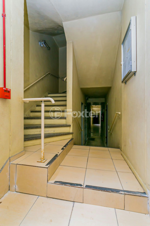 Apartamento à venda com 1 quarto, 37m² - Foto 15
