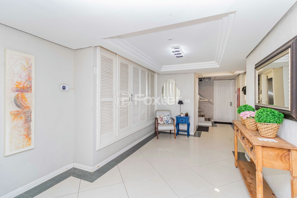 Apartamento à venda com 2 quartos, 64m² - Foto 30