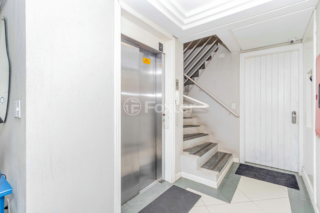 Apartamento à venda com 2 quartos, 64m² - Foto 32
