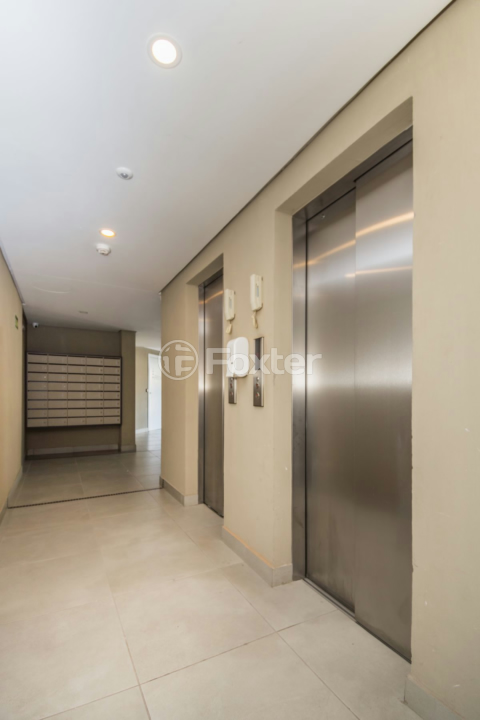 Apartamento à venda com 2 quartos, 69m² - Foto 42