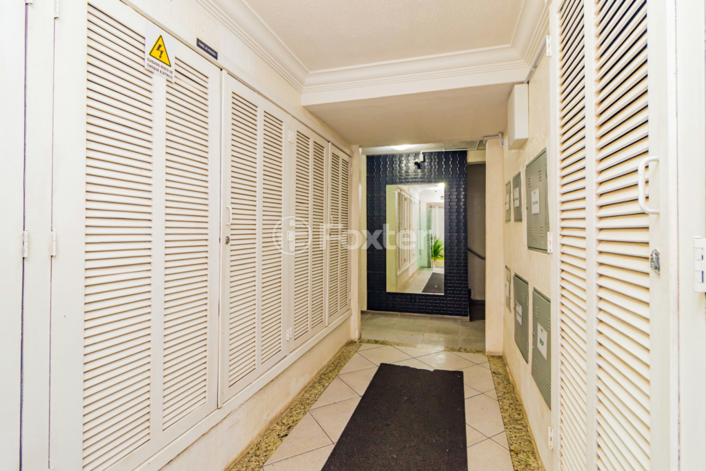 Apartamento à venda com 2 quartos, 43m² - Foto 32