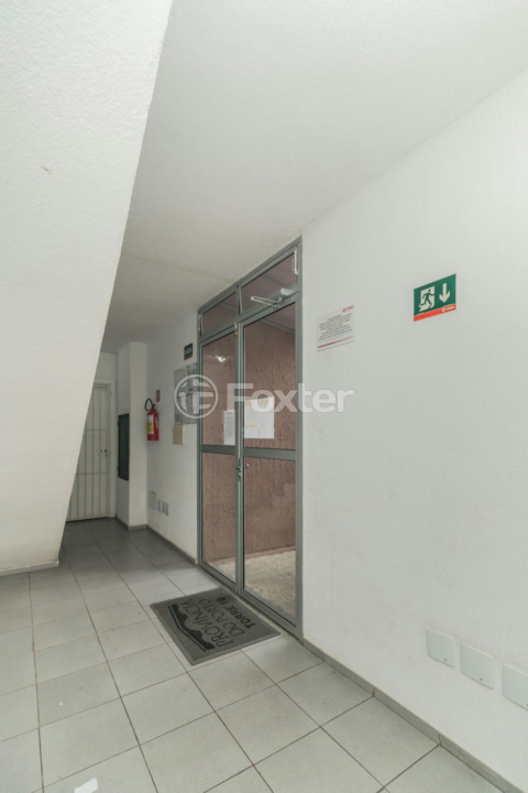 Apartamento à venda com 2 quartos, 40m² - Foto 31