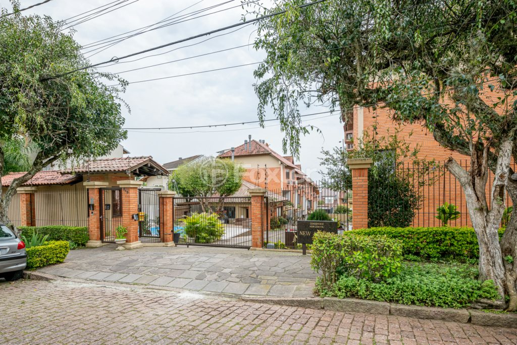 Casa de Condomínio à venda com 4 quartos, 204m² - Foto 51