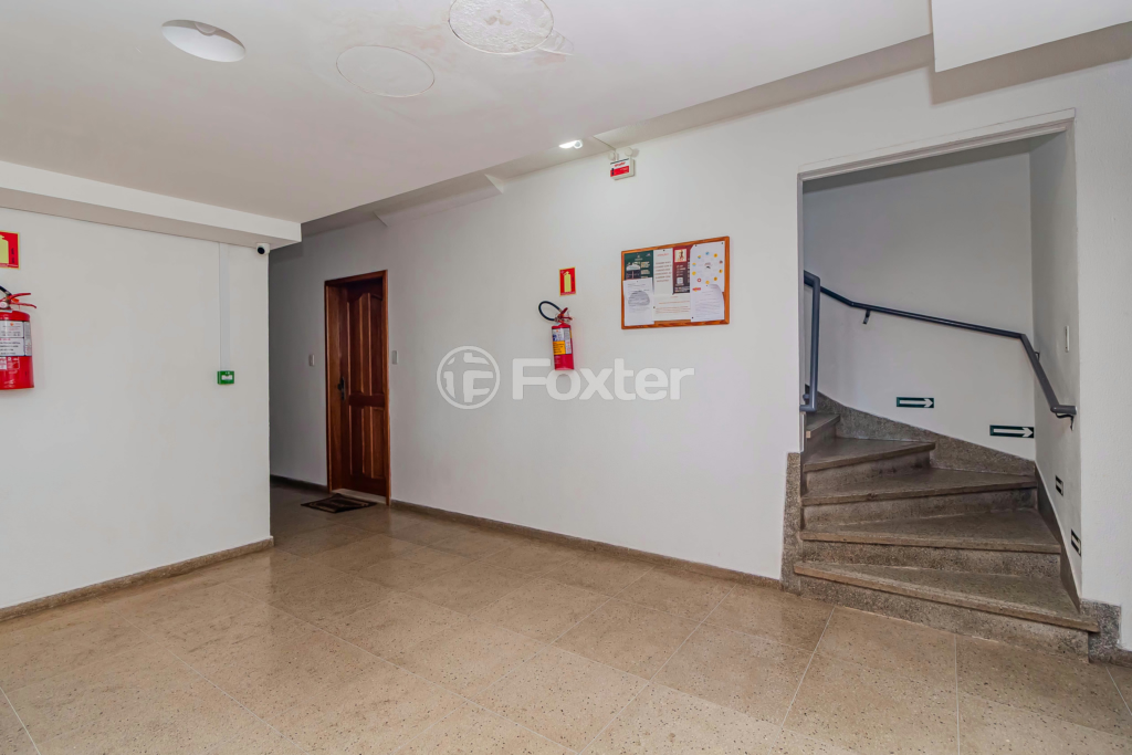 Apartamento à venda com 2 quartos, 68m² - Foto 58