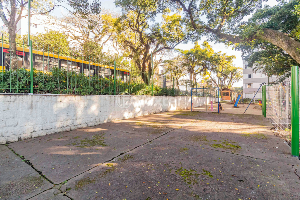 Apartamento à venda com 2 quartos, 68m² - Foto 65