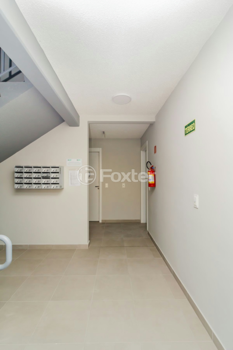 Apartamento à venda com 2 quartos, 44m² - Foto 27