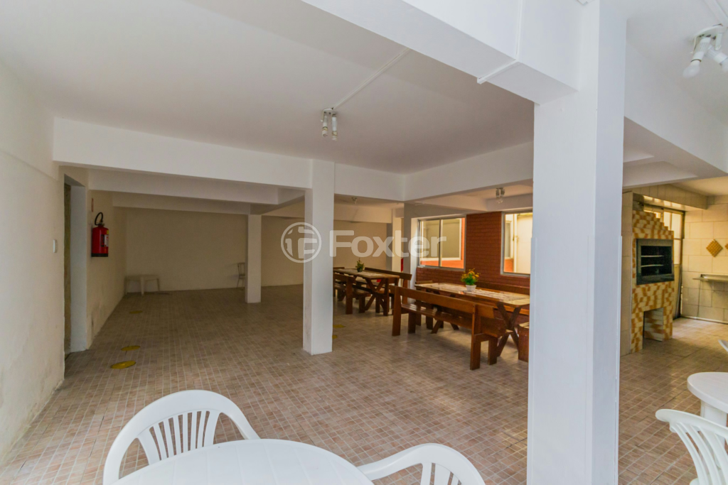 Apartamento à venda com 2 quartos, 58m² - Foto 26