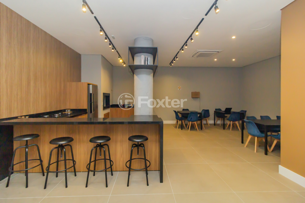 Apartamento à venda com 2 quartos, 70m² - Foto 21