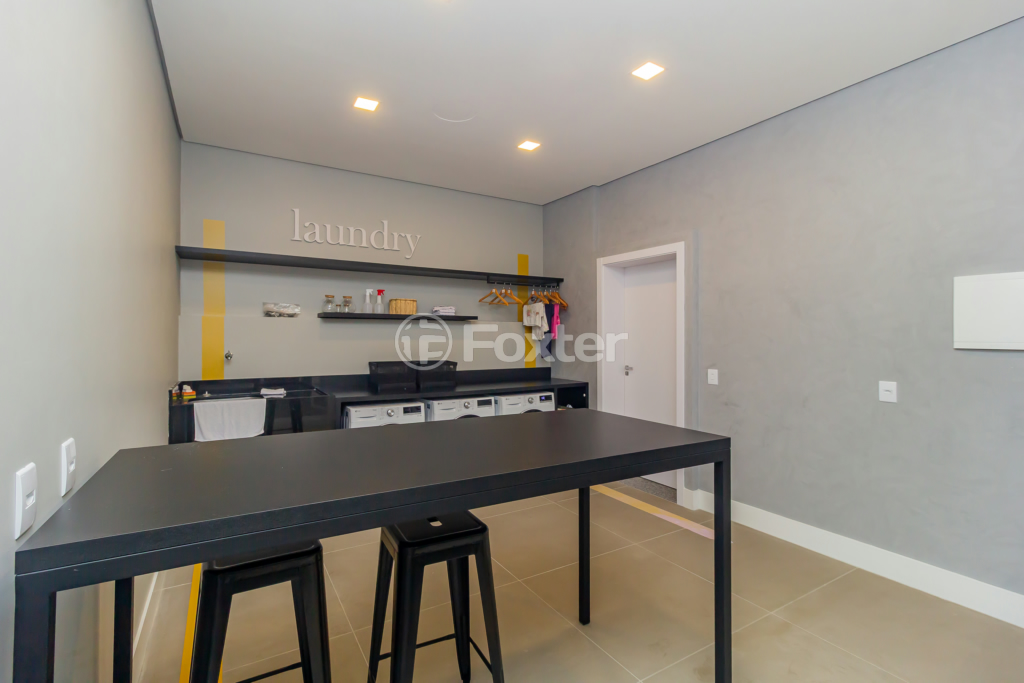 Apartamento à venda com 2 quartos, 70m² - Foto 30