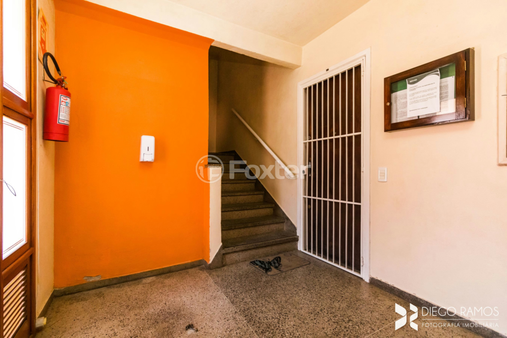 Apartamento à venda com 2 quartos, 61m² - Foto 3