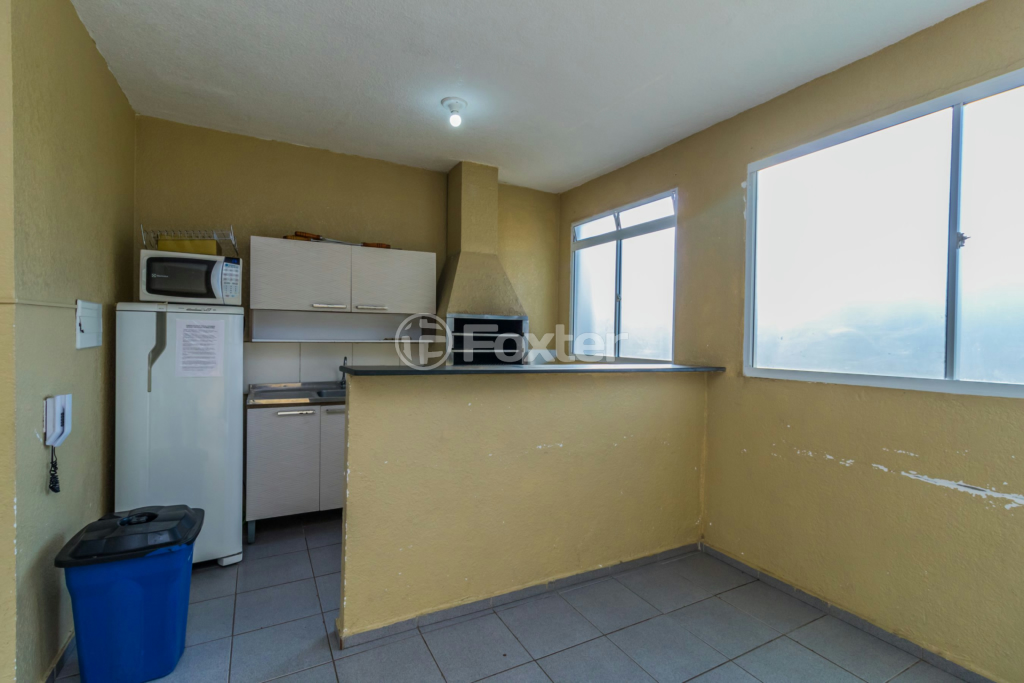 Apartamento à venda com 2 quartos, 40m² - Foto 27