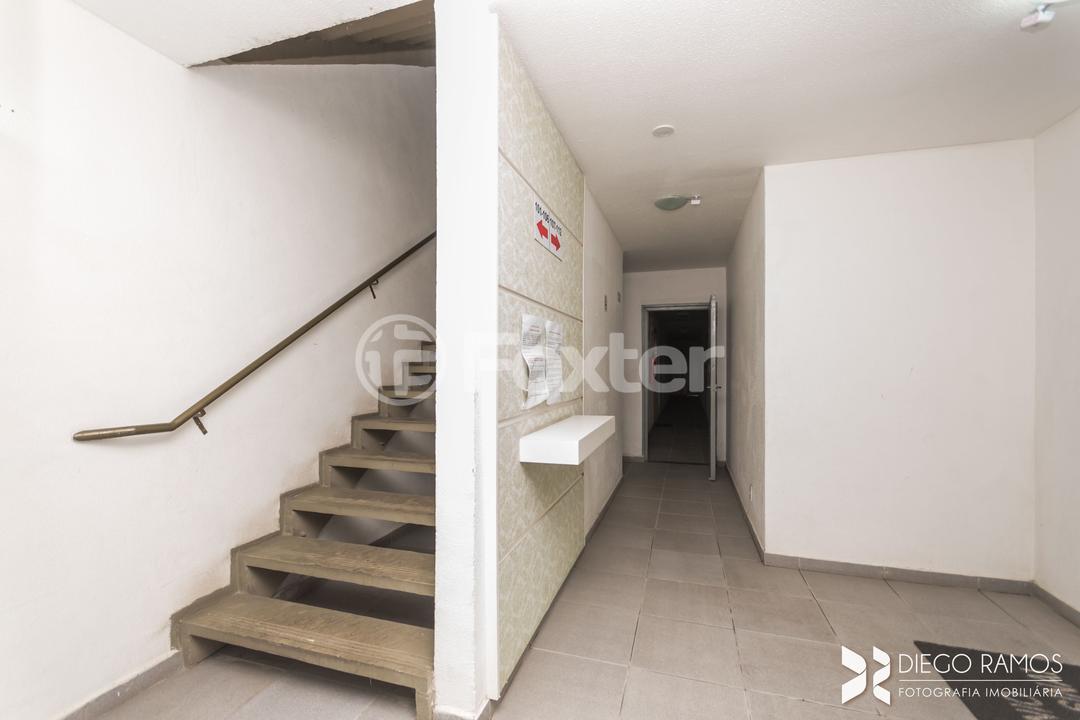 Apartamento à venda com 2 quartos, 42m² - Foto 28