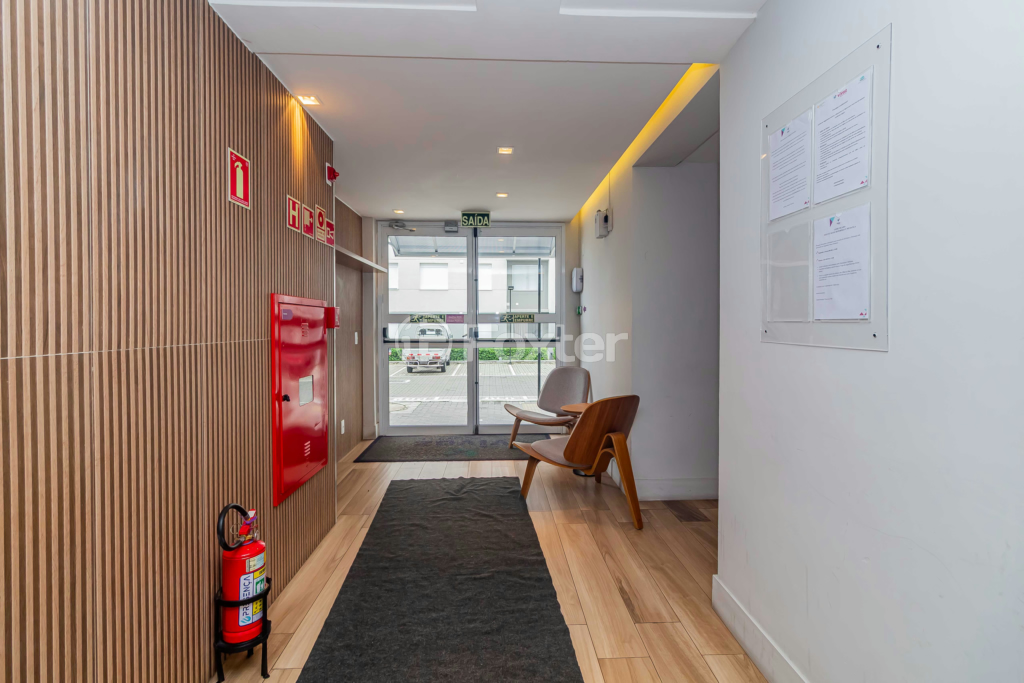 Apartamento à venda com 2 quartos, 40m² - Foto 46