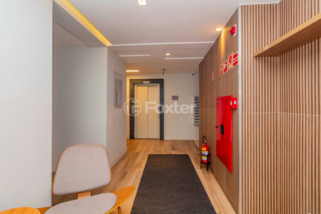 Apartamento à venda com 2 quartos, 40m² - Foto 47