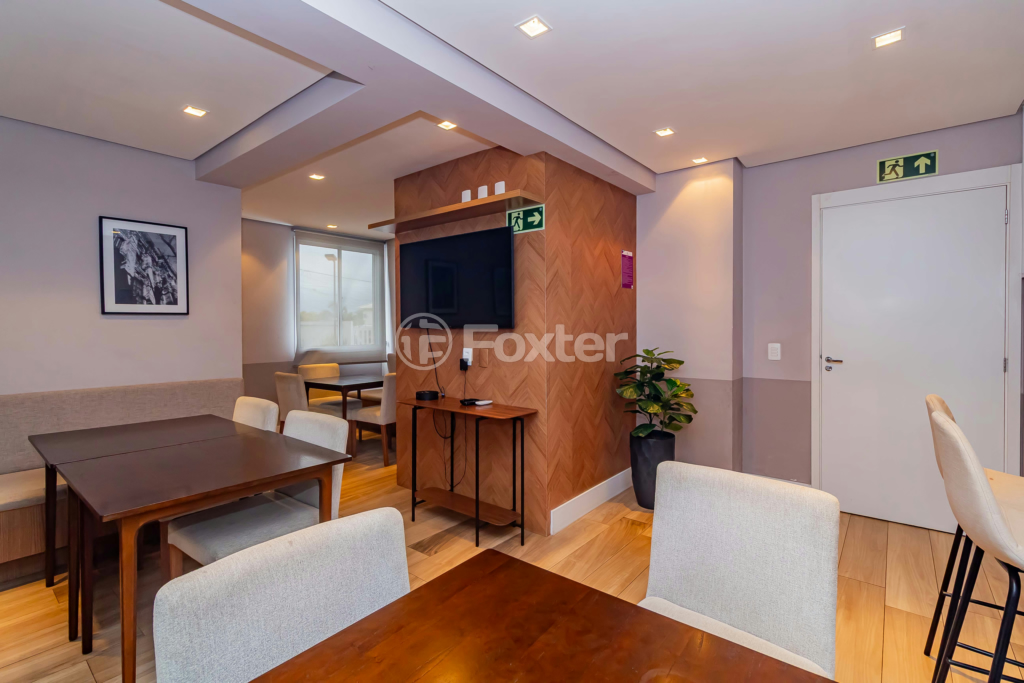 Apartamento à venda com 2 quartos, 40m² - Foto 57