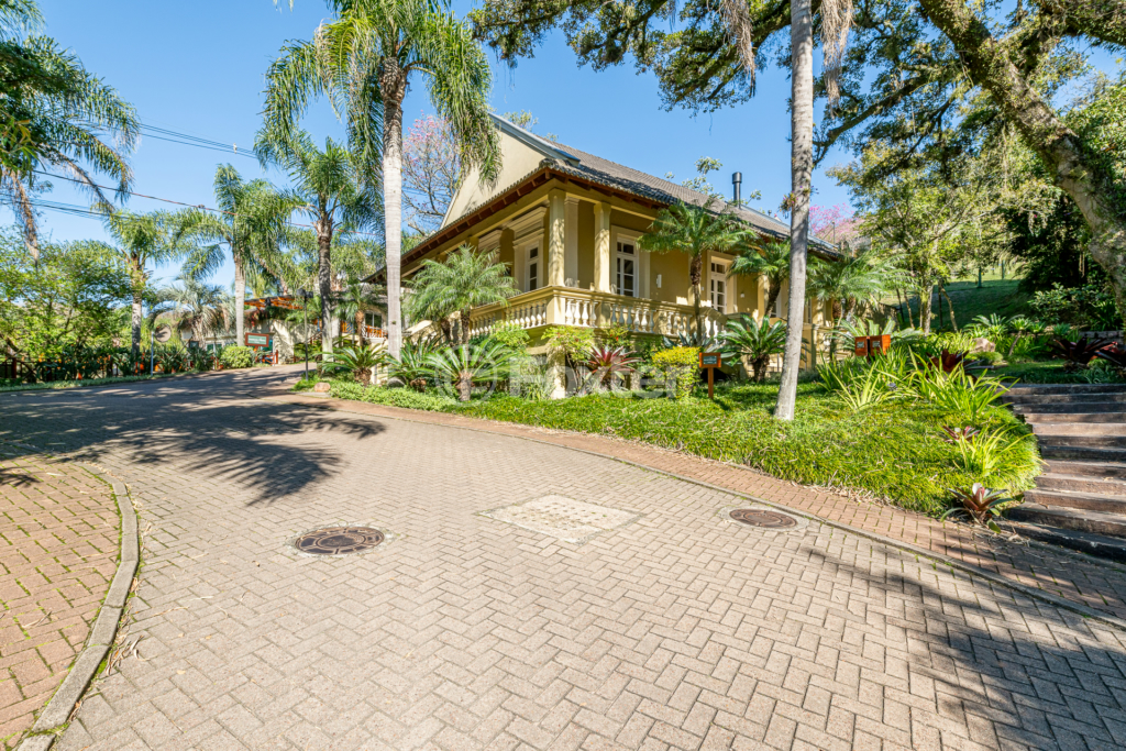 Casa de Condomínio à venda com 3 quartos, 216m² - Foto 64
