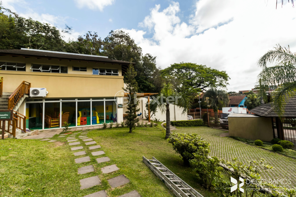 Casa de Condomínio à venda com 3 quartos, 216m² - Foto 50