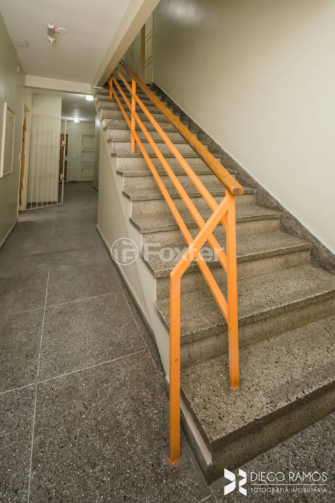 Apartamento à venda com 1 quarto, 40m² - Foto 47