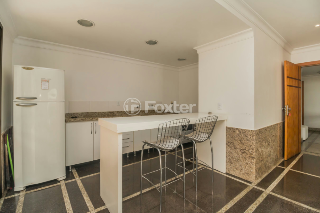 Apartamento à venda com 3 quartos, 149m² - Foto 47