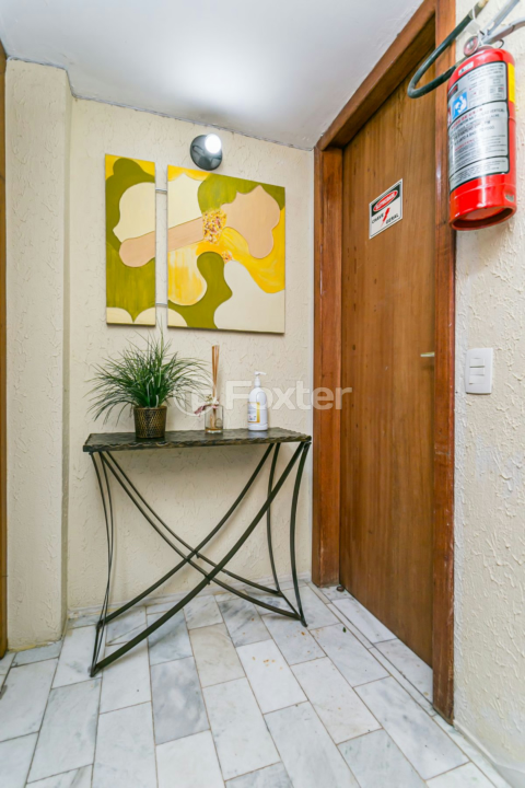 Apartamento à venda com 2 quartos, 70m² - Foto 28