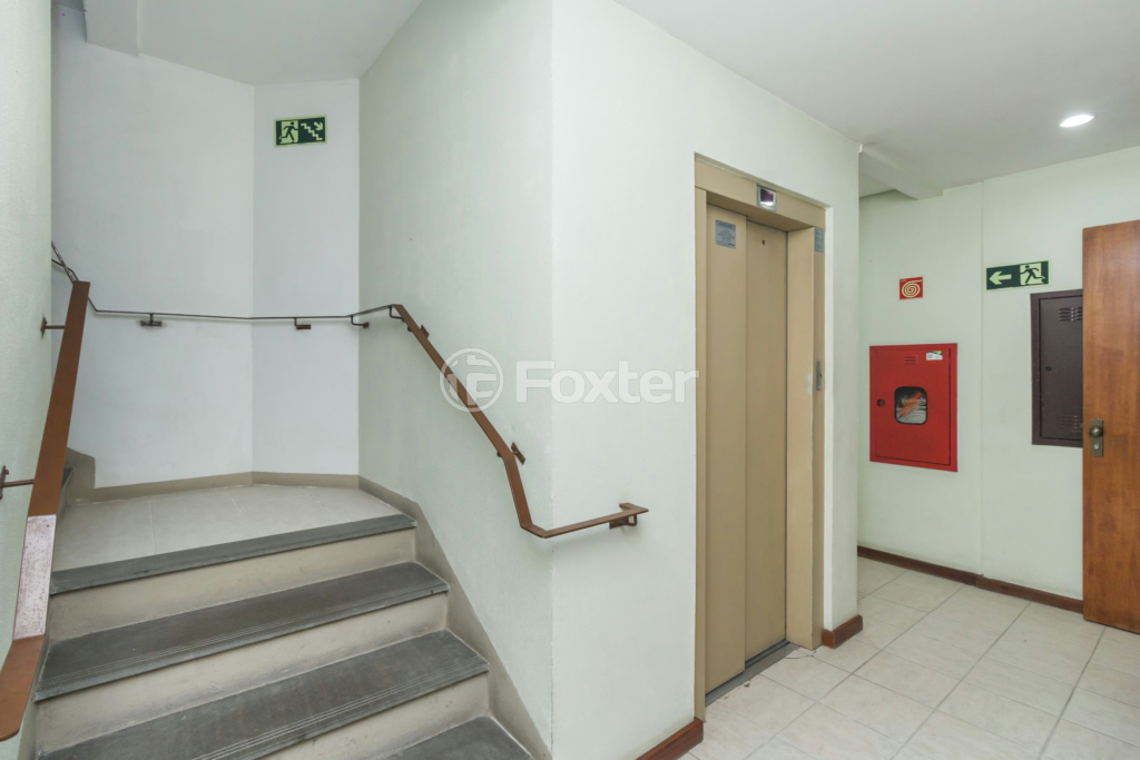 Apartamento à venda com 1 quarto, 42m² - Foto 23