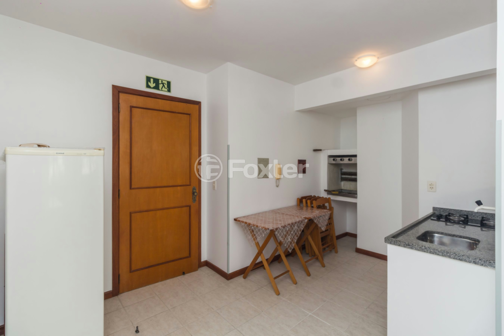 Apartamento à venda com 1 quarto, 42m² - Foto 30