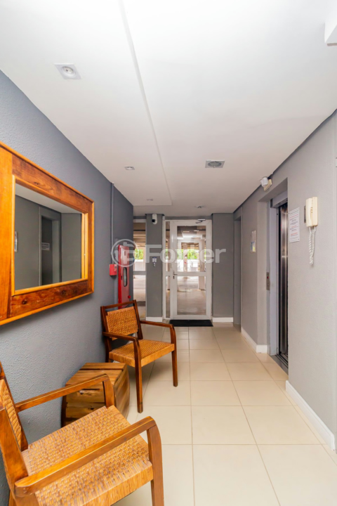 Apartamento à venda com 2 quartos, 49m² - Foto 17