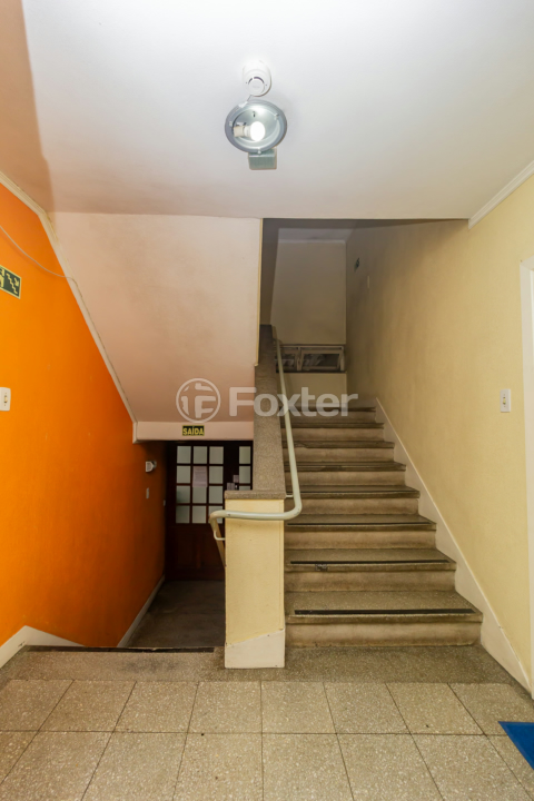 Apartamento à venda com 2 quartos, 70m² - Foto 34