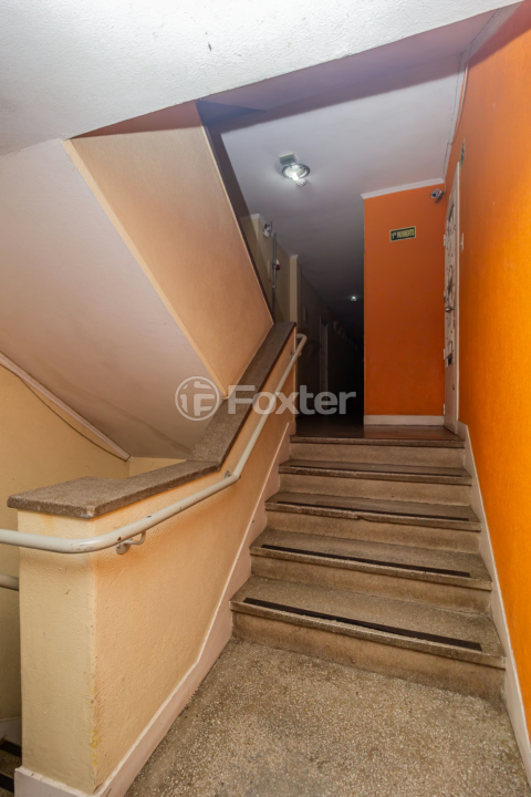 Apartamento à venda com 2 quartos, 70m² - Foto 35