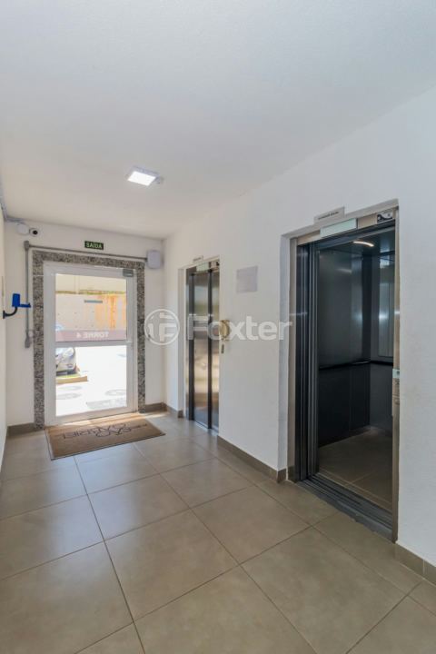 Apartamento à venda com 2 quartos, 44m² - Foto 26