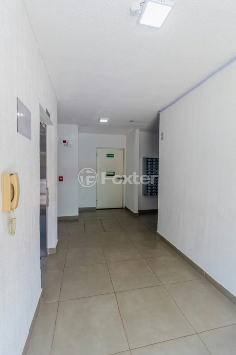 Apartamento à venda com 2 quartos, 44m² - Foto 27
