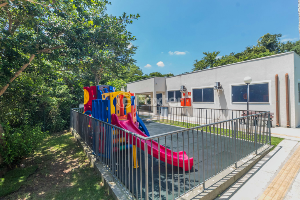 Apartamento à venda com 2 quartos, 44m² - Foto 47