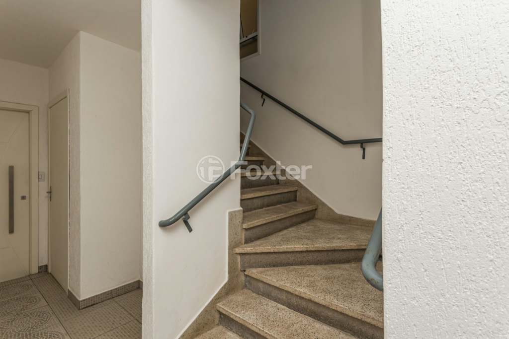 Apartamento à venda com 2 quartos, 72m² - Foto 28