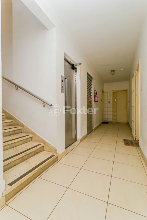 Apartamento à venda com 2 quartos, 64m² - Foto 23