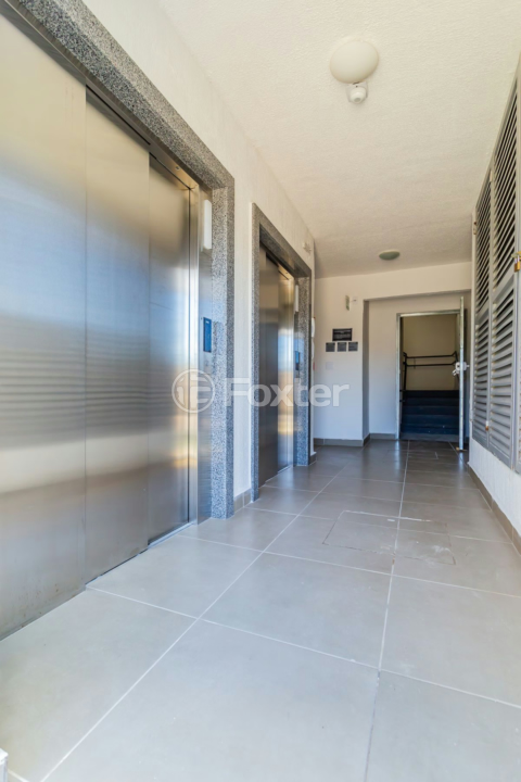 Apartamento à venda com 2 quartos, 44m² - Foto 30