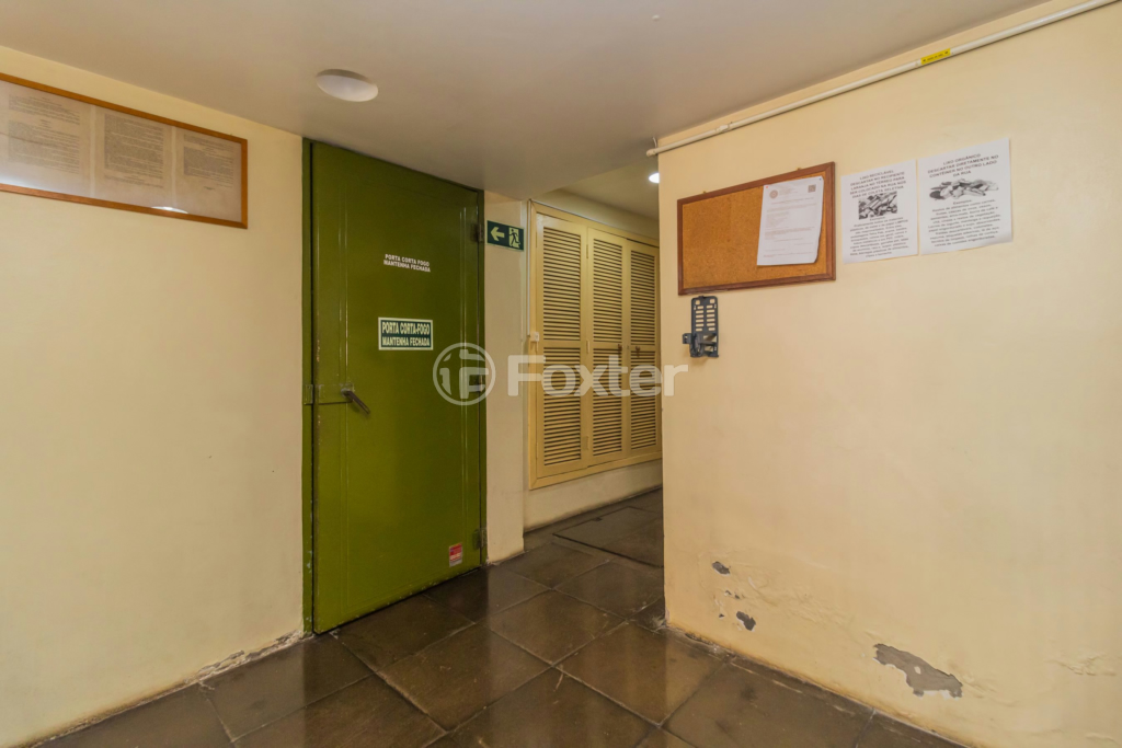 Apartamento à venda com 1 quarto, 32m² - Foto 13